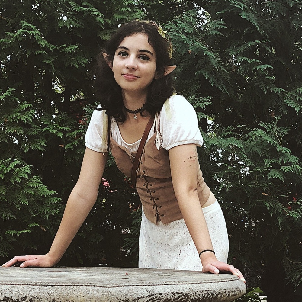 Meet your Posher, Genevieve